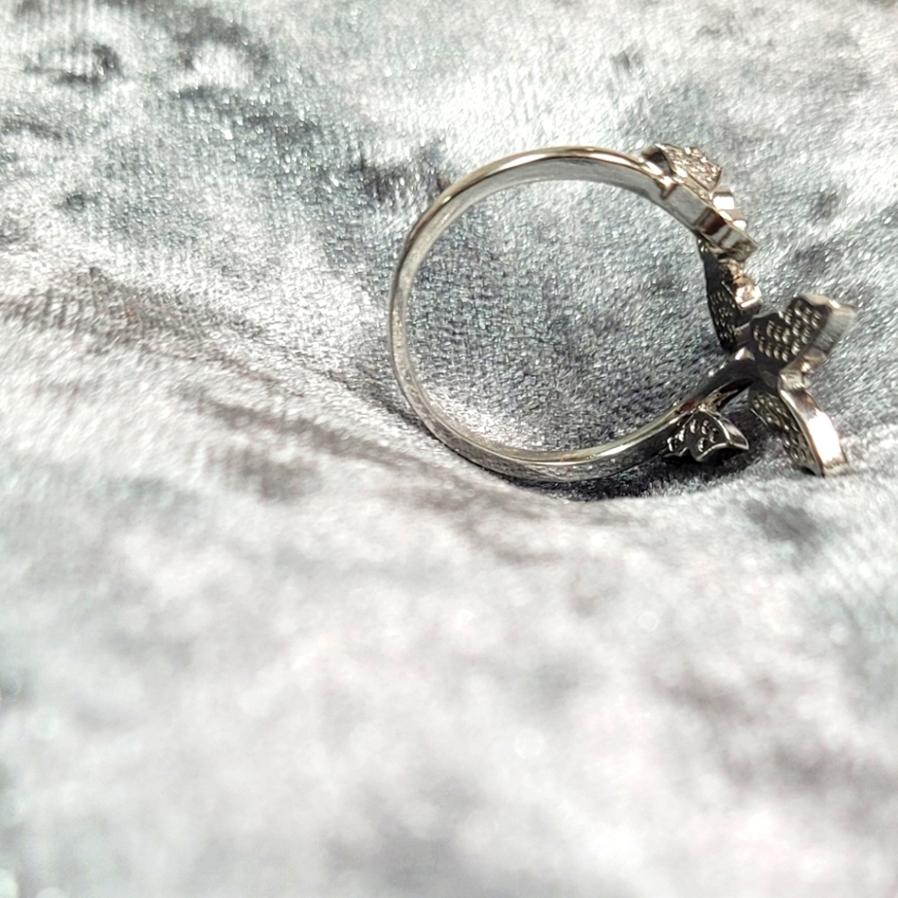 925S  Exquisite Big Butterfly 🦋 White Zircon Ring - Picture 8 of 8